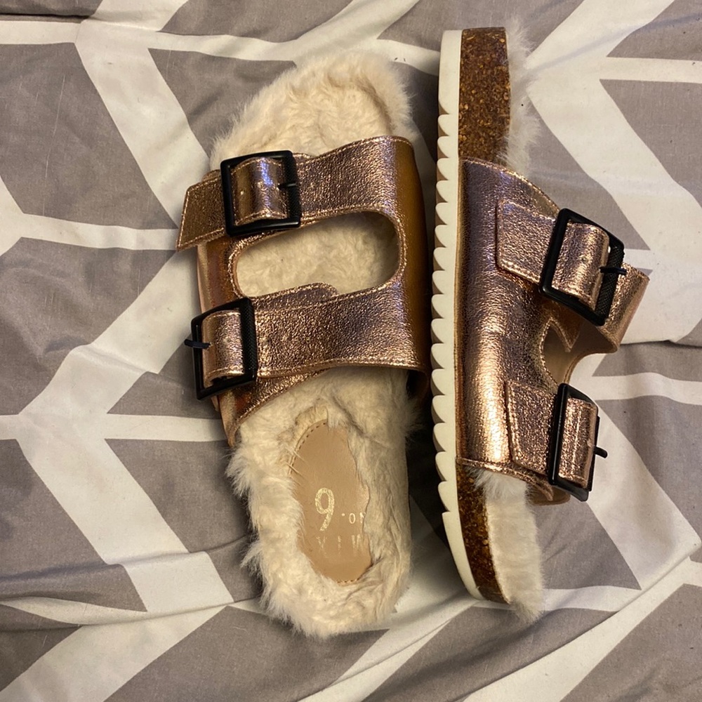 Furry sandals